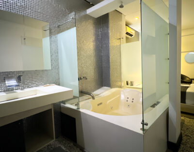 Habitación Jacuzzi #2